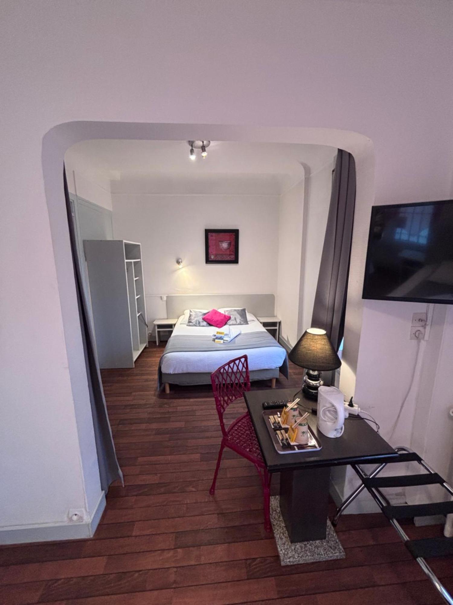 Crystal Hotel Ρουαγιάν Εξωτερικό φωτογραφία