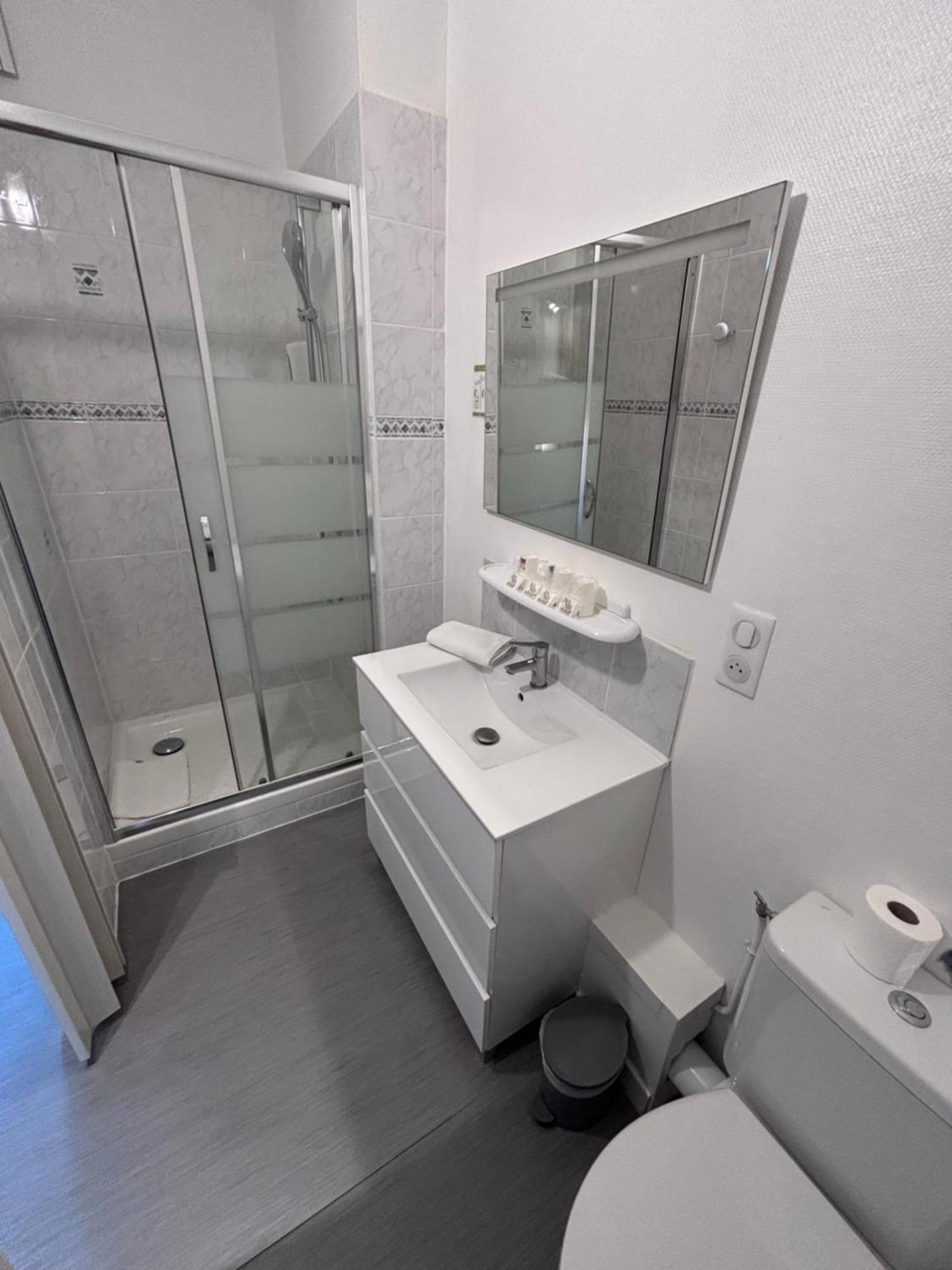 Crystal Hotel Ρουαγιάν Εξωτερικό φωτογραφία